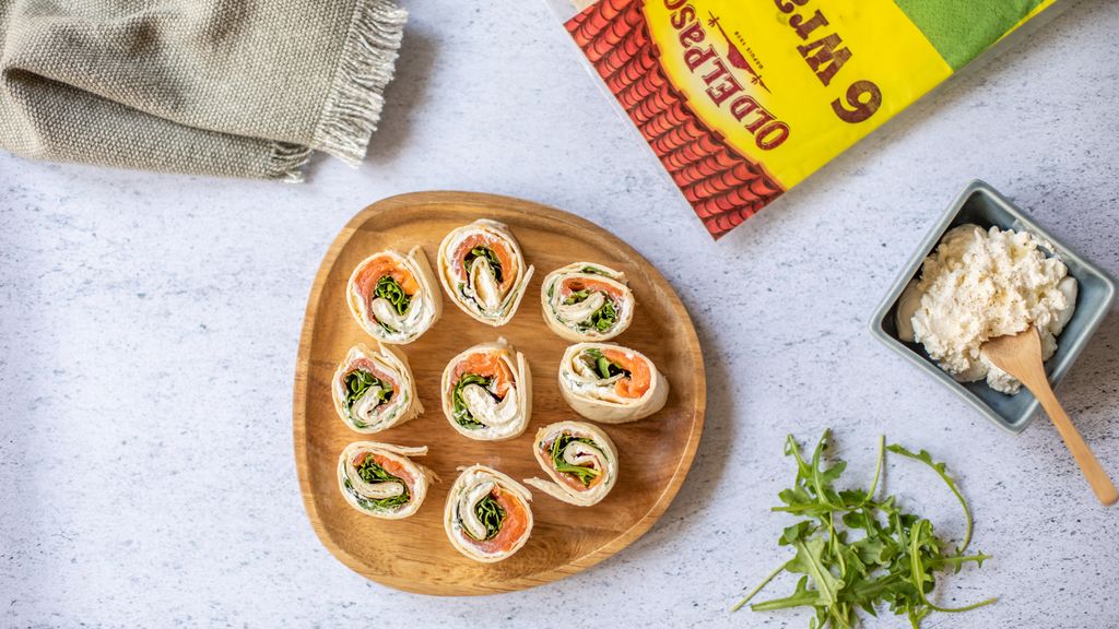Roulés de saumon et roquette