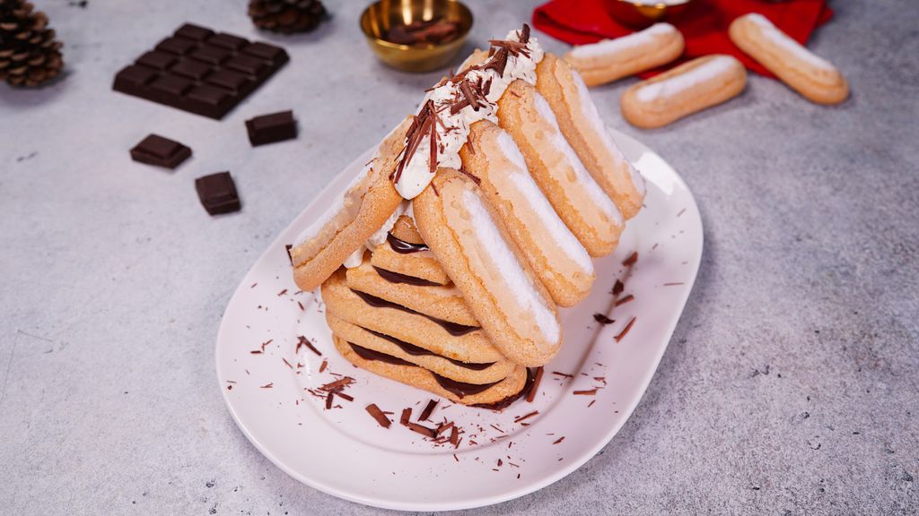 Maison de Noël en Biscuits à la Cuillère
