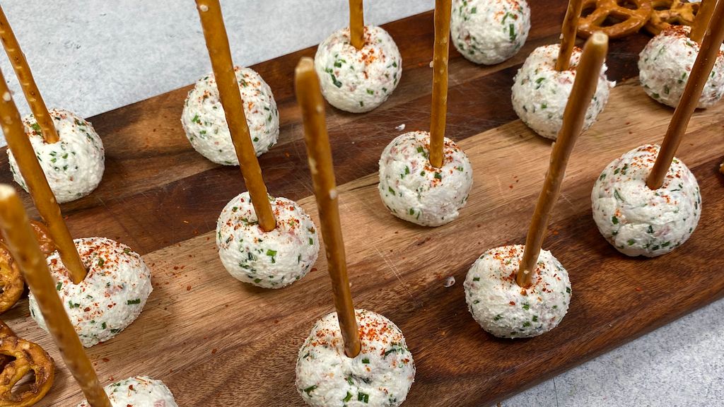Sucettes pops au fromage et au bacon
