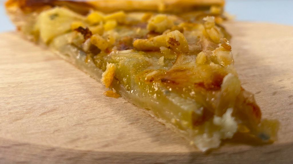 Tarte fine poire roquefort noix