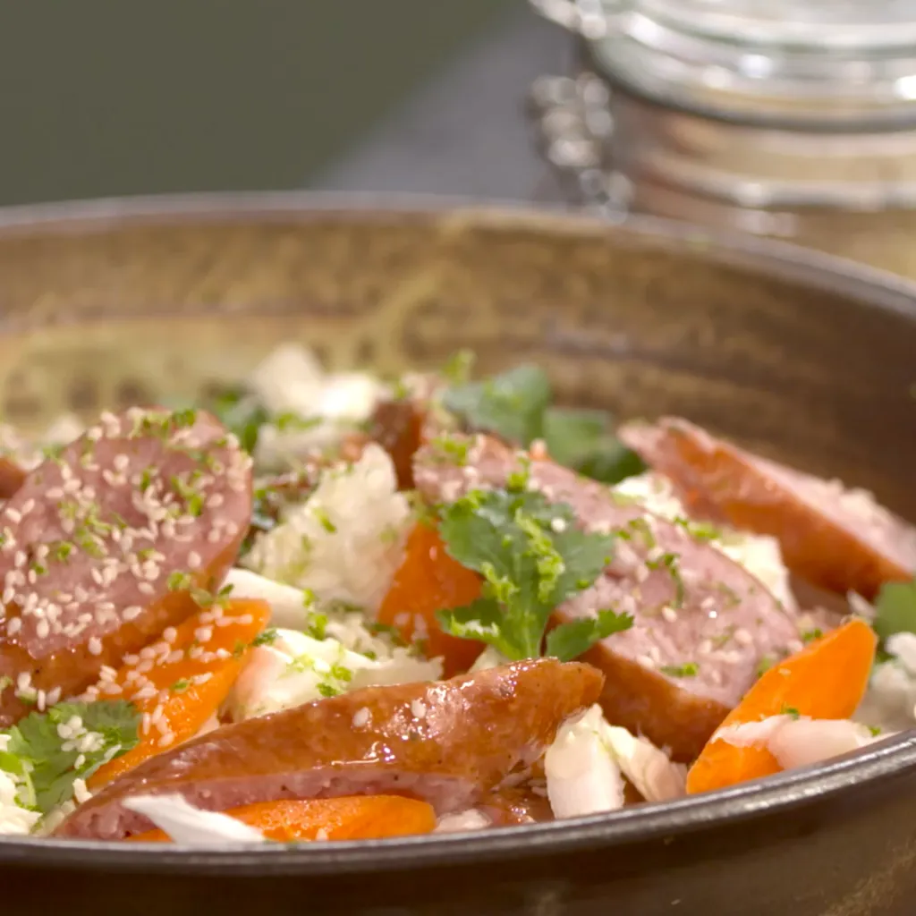 Salade de chou et Montbéliarde par Laurent Mariotte-image