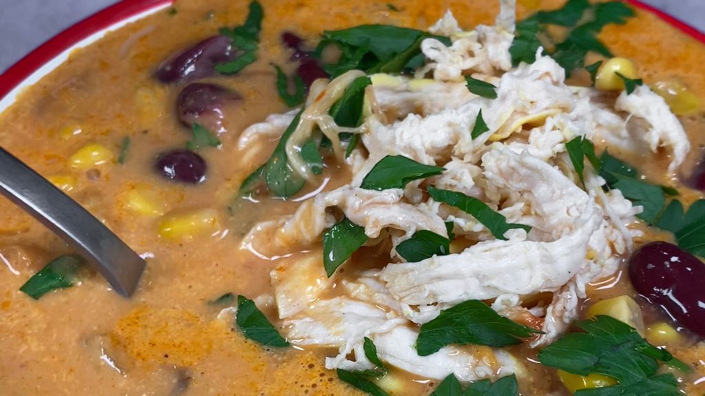 Soupe de poulet effiloché crémeuse express