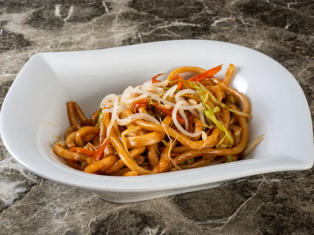 nouilles udon sautées aux légumes