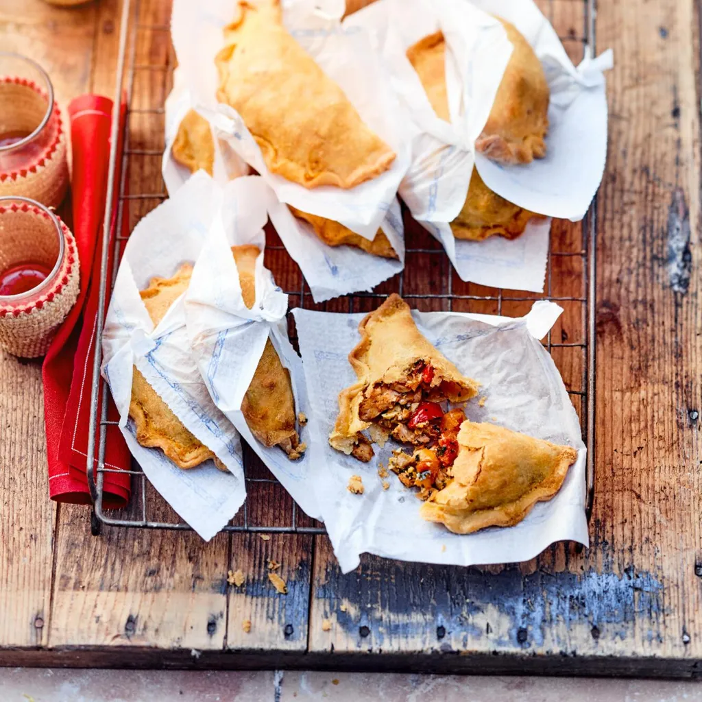 Petits empanadas de thon à la tomate-image