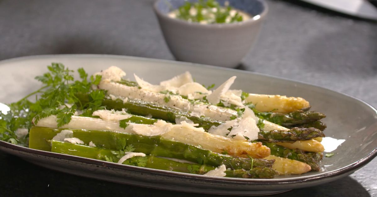 Asperges blanches et vertes rôties par Laurent Mariotte recette de Asperges blanches et vertes