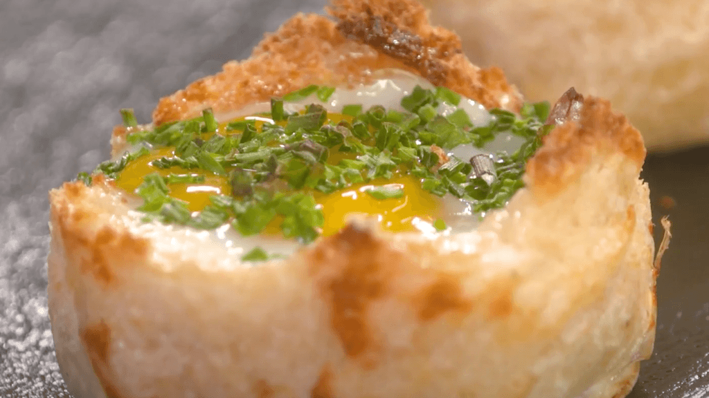 Oeufs cocotte en pain de mie par Laurent Mariotte
