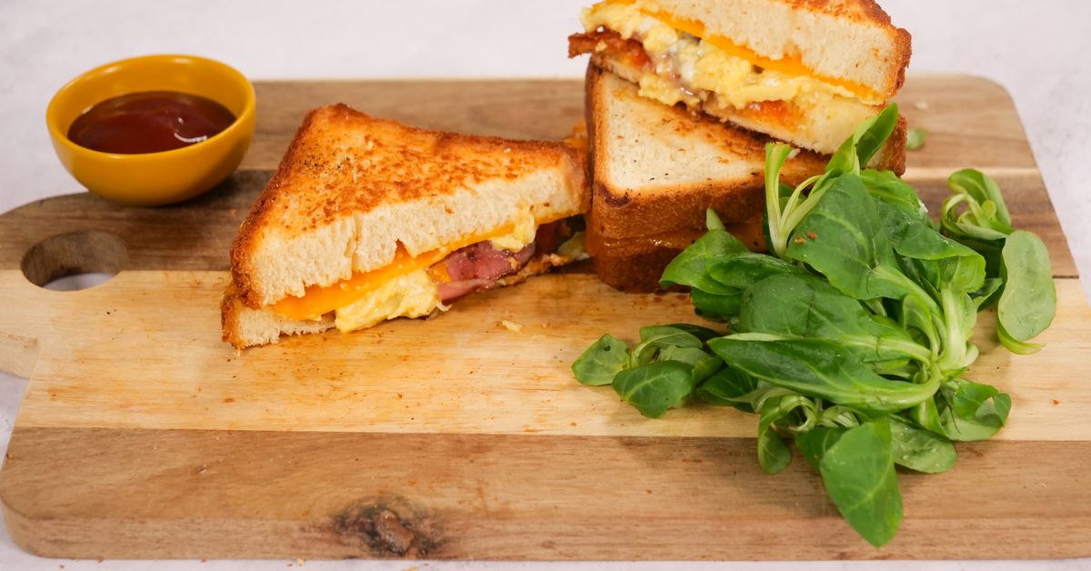 Sandwich aux oeufs brouillés recette de Sandwich aux oeufs brouillés
