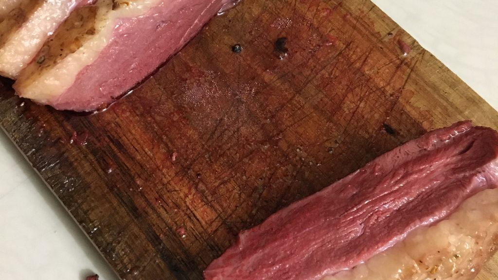 Magret de canard basse température et sauce au miel