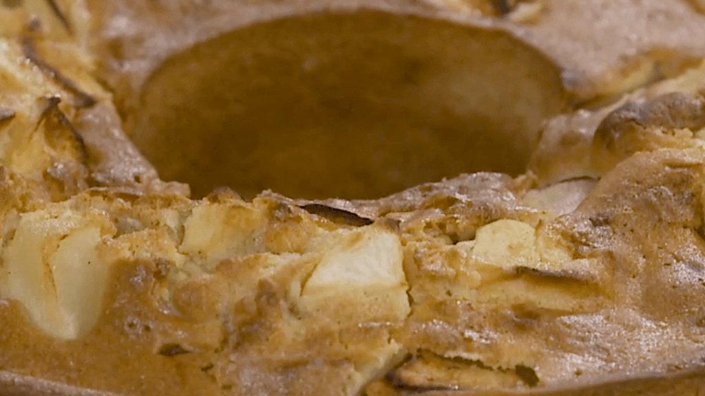 Gâteau moelleux aux pommes par Laurent Mariotte