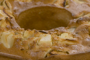 Gâteau moelleux aux pommes par Laurent Mariotte