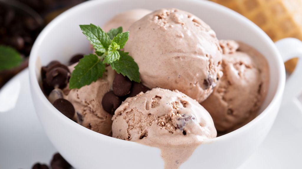 Recette facile de café glacé et crème glacée au chocolat!