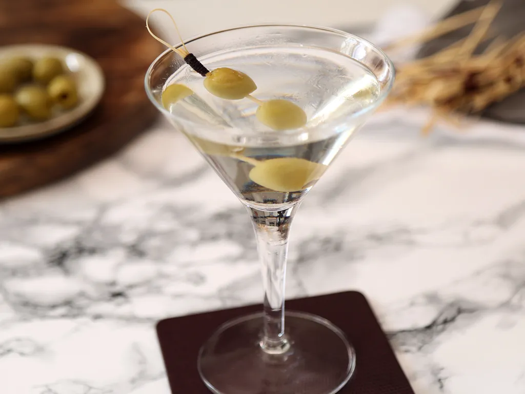Cocktail Dry Martini : Recette, préparation et avis 