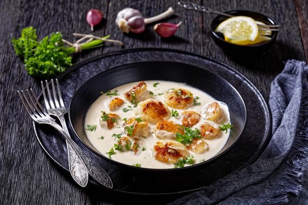 Noix de St-Jacques à la crème