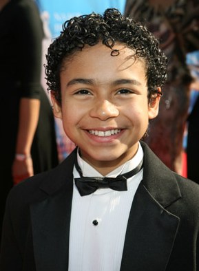 Noah Gray-Cabey - Fan club album