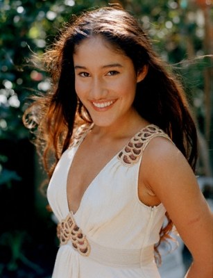 Q 039 Orianka Kilcher Fan Club Album