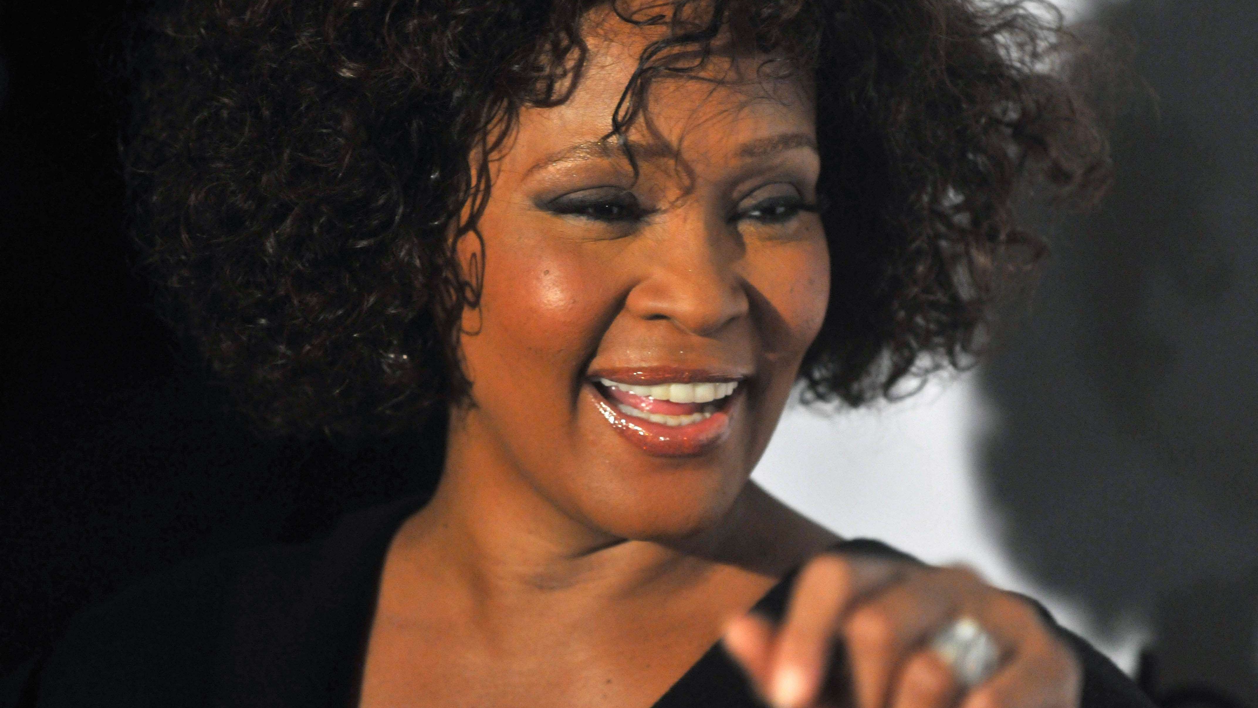 Photo De Whitney Houston Morte Dans Son Cercueil Whitney Houston : Une photo d'elle dans son cercueil publiée