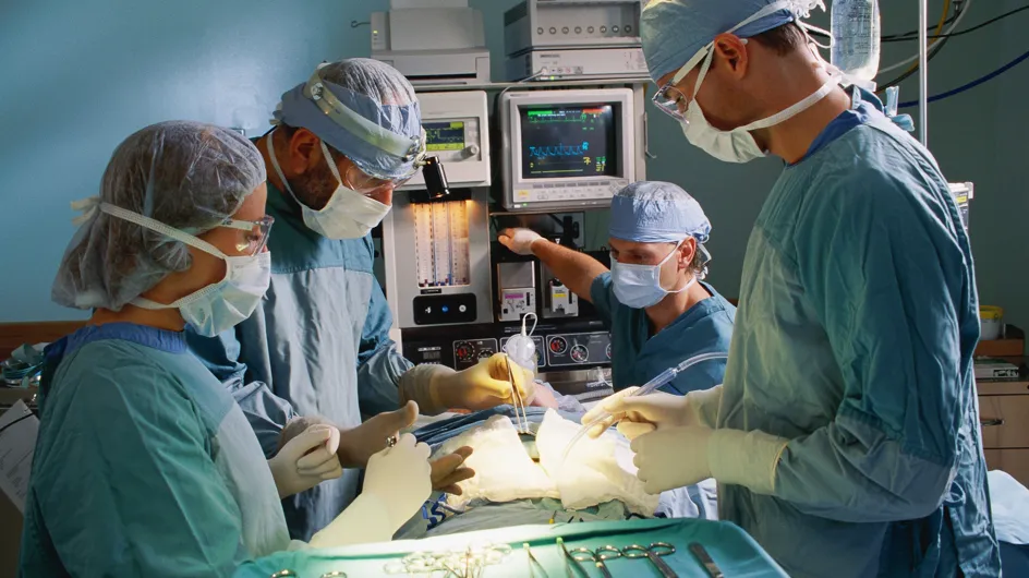 Faits divers : Un patient s’enflamme sur la table d’opération
