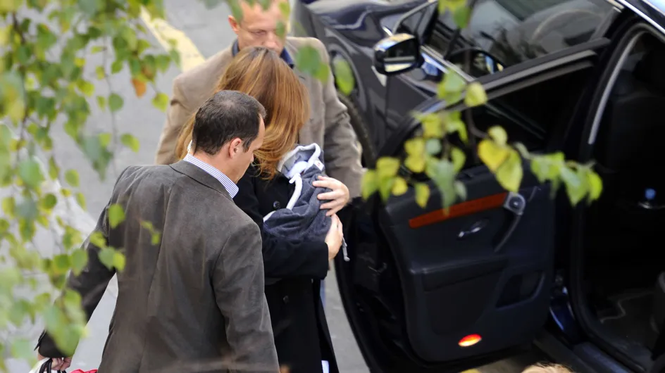 Carla Bruni-Sarkozy : La frimousse de Giulia dévoilée