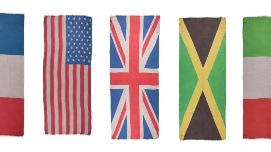Jeux Olympiques 2012 : Paul Smith crée des écharpes drapeaux !