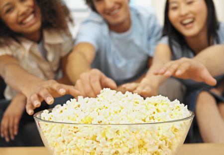 Alimentation : Le popcorn meilleur que les fruits et les légumes