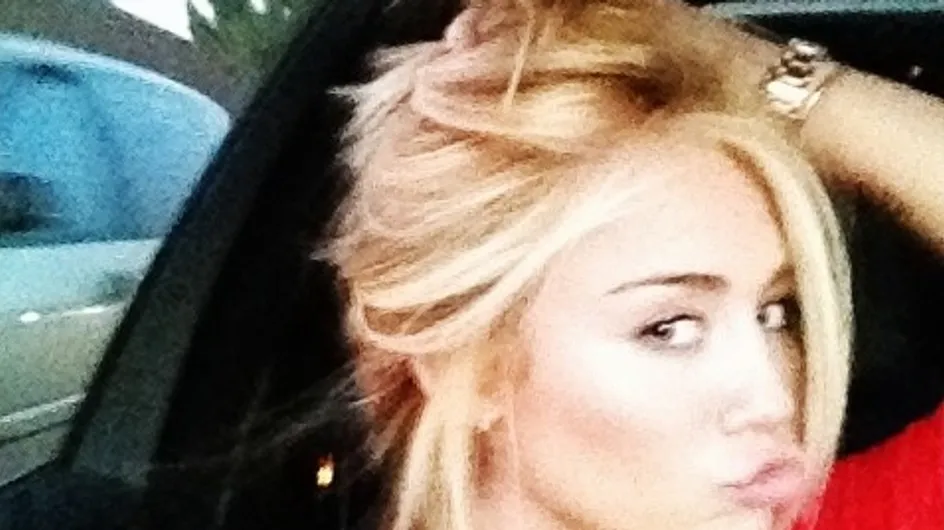 Miley Cyrus : Elle est à nouveau blonde ! (Photos)