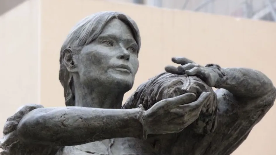 Carla Bruni : Une statue à son effigie