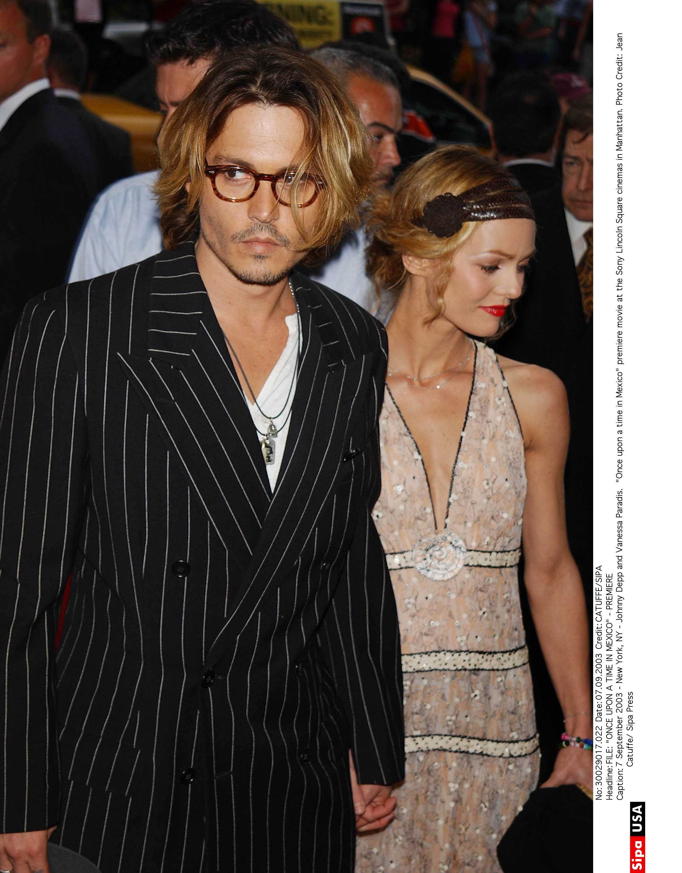 date rencontre johnny depp vanessa paradis