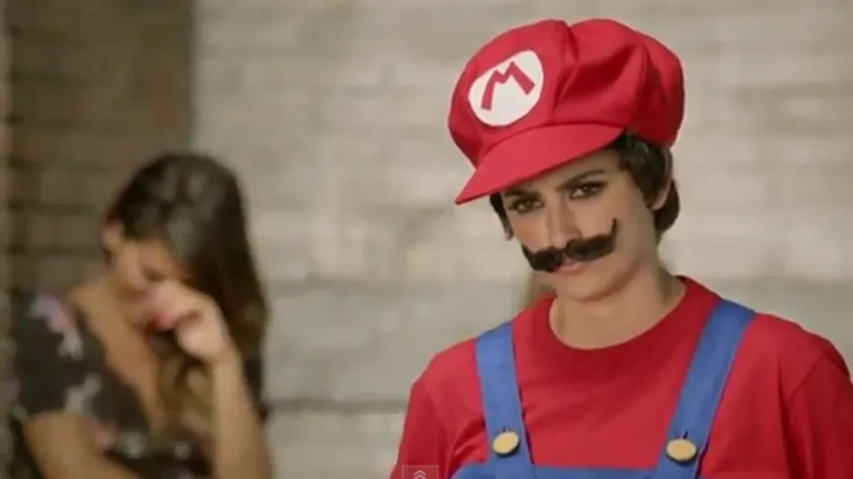Penélope Cruz : Elle se prend pour Super Mario ! (Vidéo)