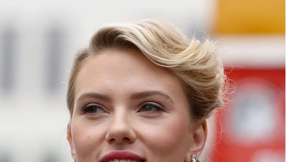 Scarlett Johansson : Topless pour la nouvelle campagne Dolce & Gabbana (Photos)