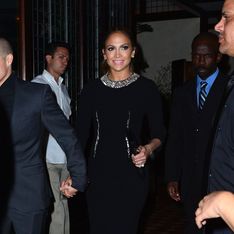 Jennifer Lopez : Tellement chic dans une robe Paule Ka (Photos)