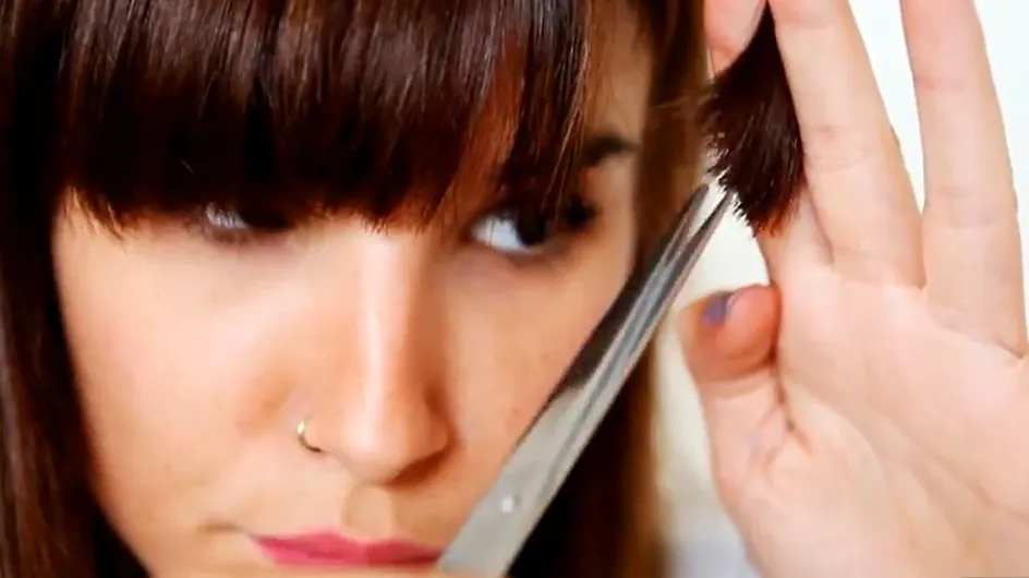 Couper sa frange soi-même : La beauté selon Caro ! (Vidéo)