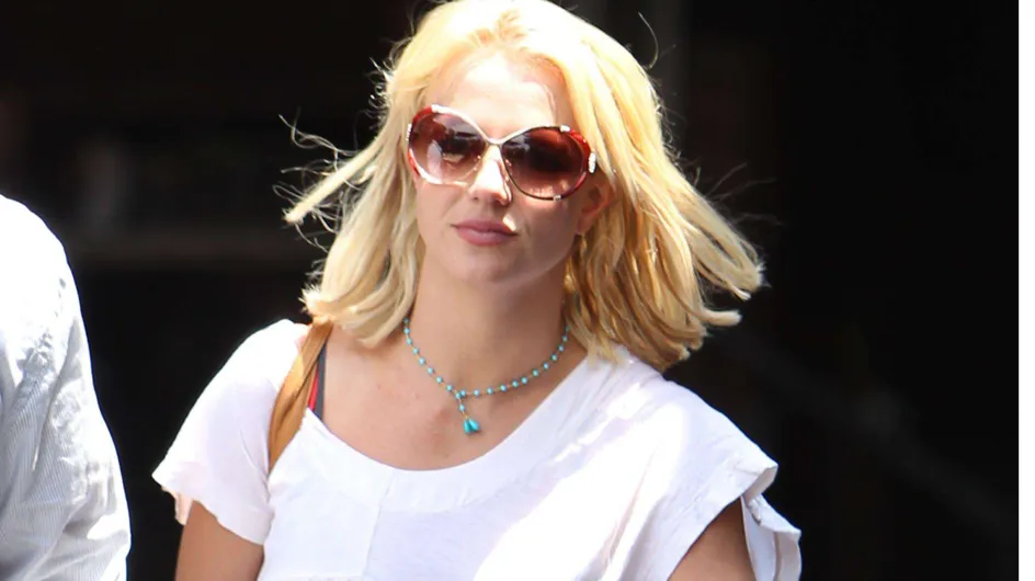Britney Spears : Elle surfe sous étroite surveillance