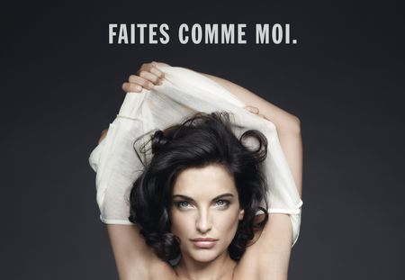 Cancer du sein : Facebook censure l'affiche de Pauline Delpech seins nus (Photos)