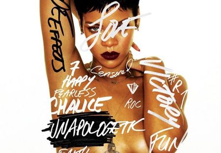 Rihanna seins nus sur son nouvel album (Photos)