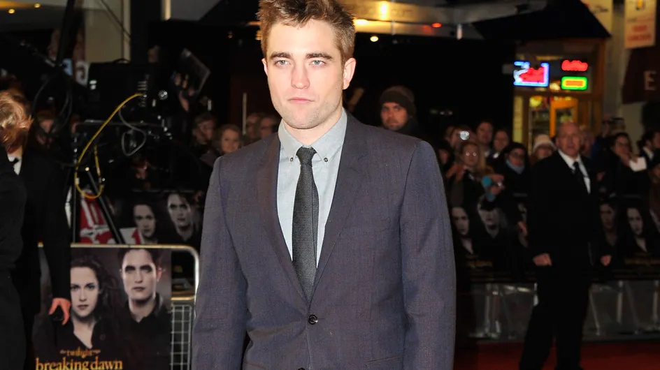 Robert Pattinson : Carrément sexy en Burberry ! (Photos)