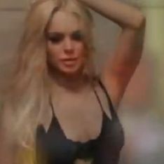 Lindsay Lohan : Sexy dans le nouveau clip de REM (Vidéo)