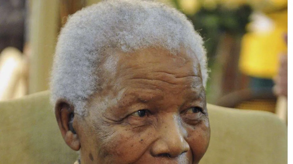 Nelson Mandela : Hospitalisé d’urgence mais "il va bien"
