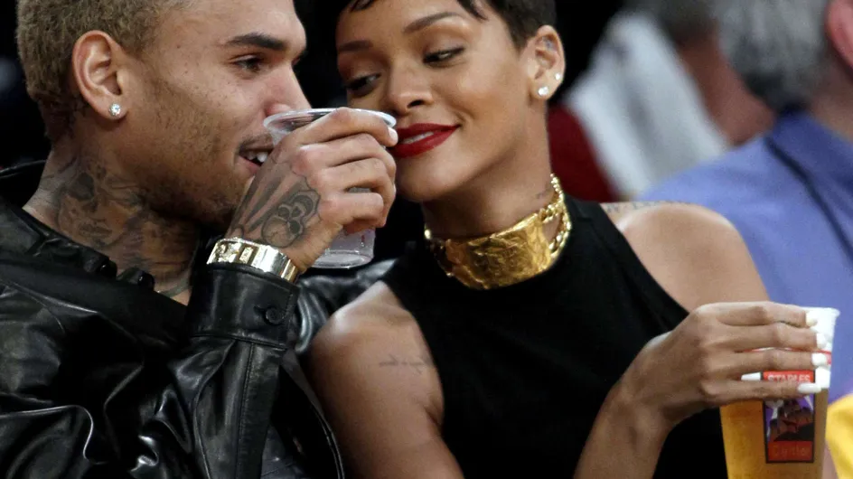 Rihanna : Repérée en plein flirt avec Chris Brown pour Noël (Photos)