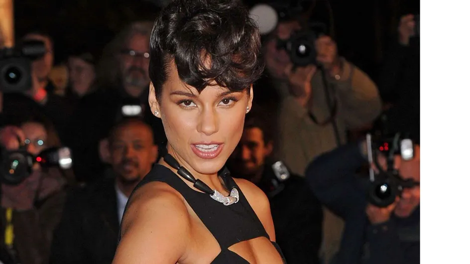 Alicia Keys : Ultra-sexy pour les NRJ Music Awards (Photos)