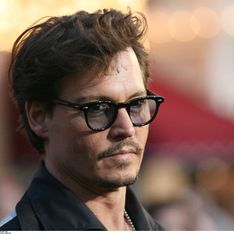 Johnny Depp : Trois minutes d'amour avec Natalie Portman ! (Vidéo)
