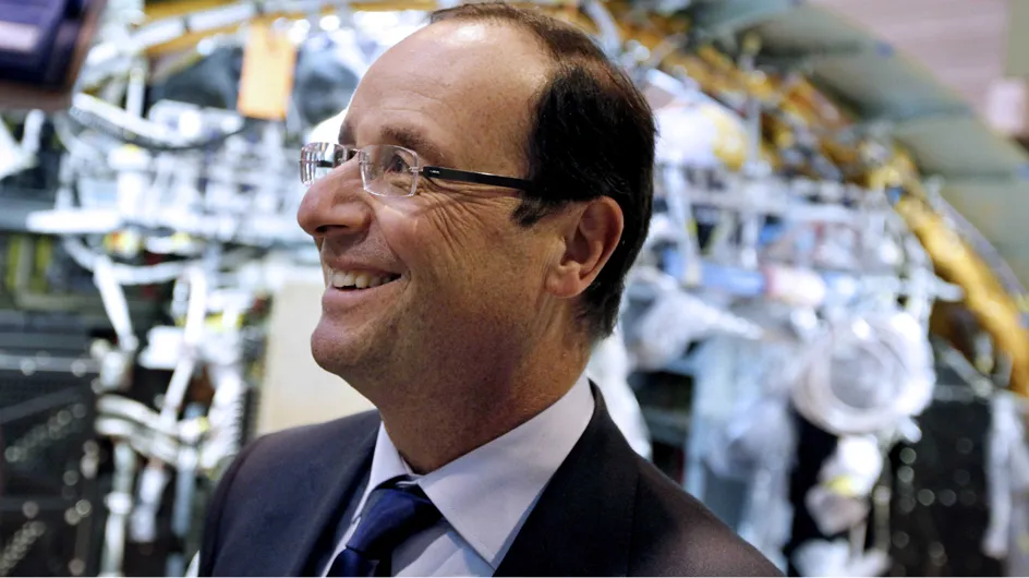 François Hollande : Il se paye le coach vocal de la Star Academy
