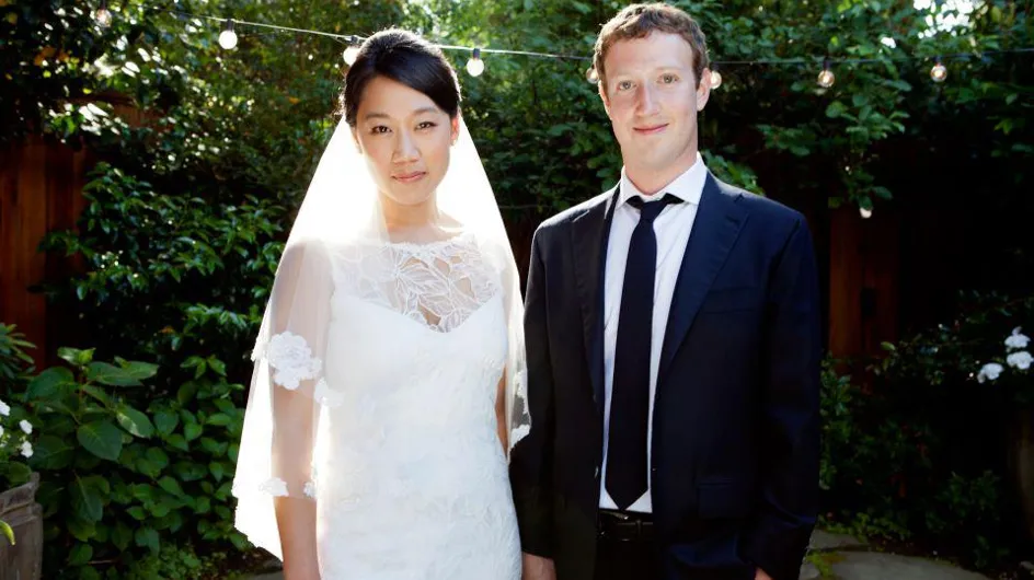 Mark Zuckerberg passe son statut Facebook à "marié" !