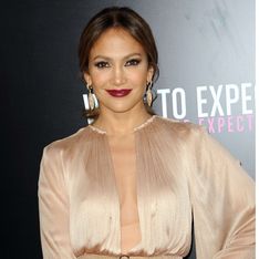 Jennifer Lopez : Ses 5 plus beaux looks sur tapis rouge (Photos)
