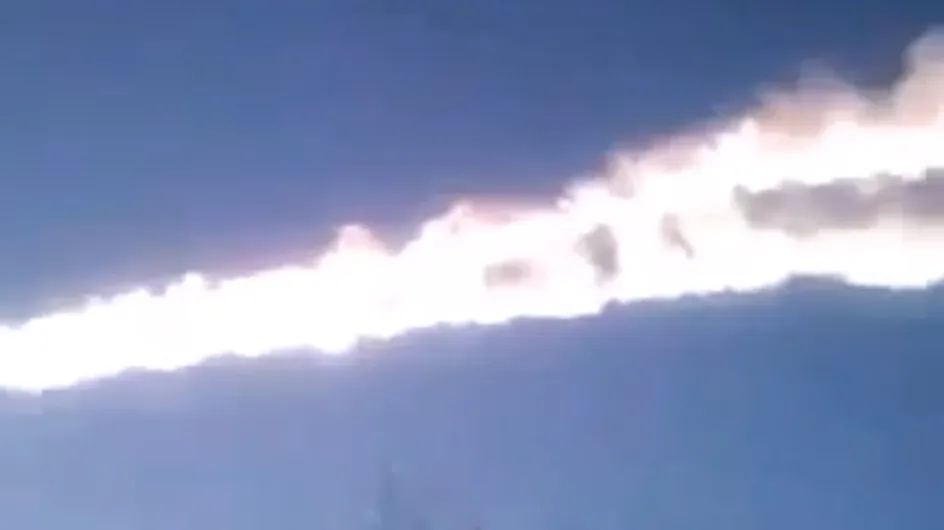 Une pluie de météorites s'abat sur la Russie et fait 250 blessés (Vidéo)