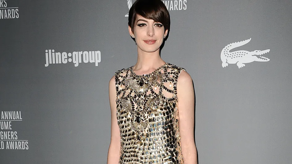 Anne Hathaway : Sublime en robe Gucci (Photos)