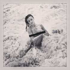 Miranda Kerr : En topless pour Kora Organics (Photo)