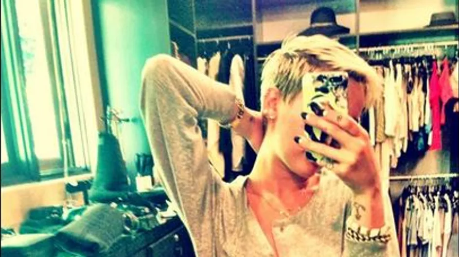 Miley Cyrus ose la grenouillère Chanel (Photos)