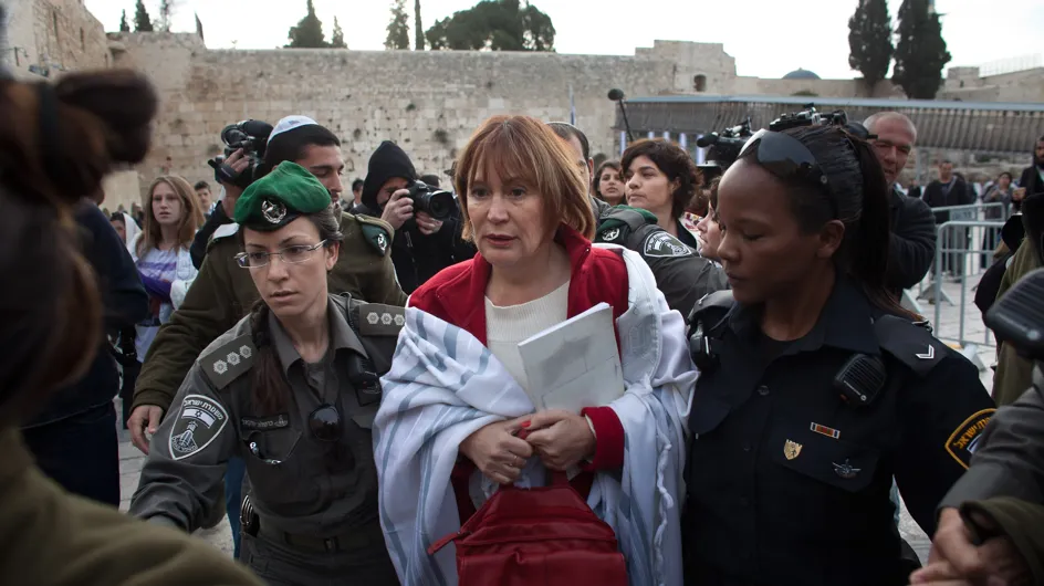 Israël : Prière ''historique'' de femmes juives devant le Mur des lamentations