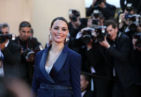 Festival de Cannes 2013 : Bérénice Bejo, jolie princesse sur le tapis rouge (photos)