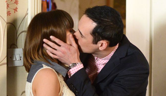 Alice finally gets what she wants from Michael...